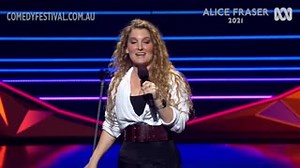 Alice Fraser has her own brand of feminism that doesn't involve hashtags. Catch her and her banjo this Festival while you can! | Melbourne International Comedy Festival
