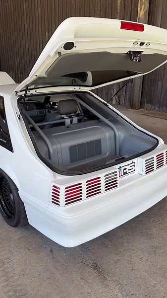800-horsepower Foxbody runs a NASCAR engine to 8,800 RPM