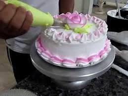91K views · 3.4K reactions | Montando e Confeitando Bolo Básico Neste vídeo você vai aprender a confeitar bolo de chantilly um bolo decorado muito simples de se fazer | Cenas Diarias | Facebook