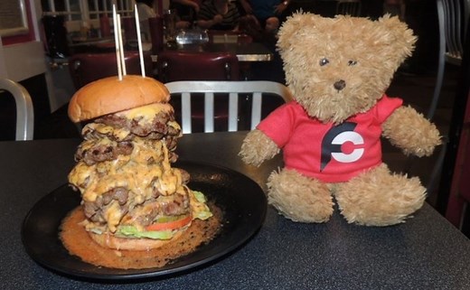 Cool Cat Café's 808 Burger Challenge (Pismo Beach) - FoodChallenges.com