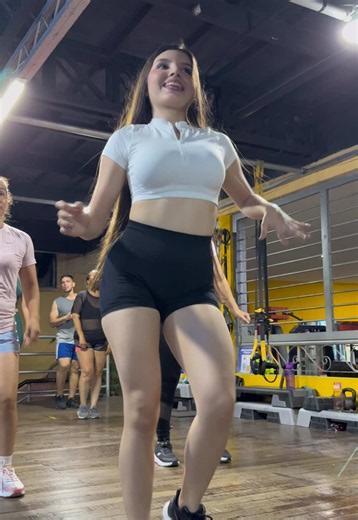 Bailoterapia Cardio: Rumba Fit e Baile Fitness para Queimar Calorias