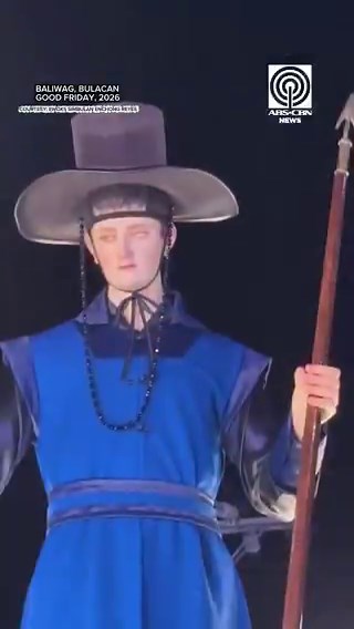 “Wala akong binastos na banal na imahe.”Owners of Baliwag’s "Enrobing of Jesus in Purple" carroza defended the use of Korean Joseon Royal Guard costumes for the soldiers guarding the image of Jesus. | via @punongmhistrado