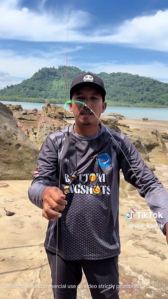Perambut Bottom Laut: Teknik Kuching Surfcasting di Perambut Pantai