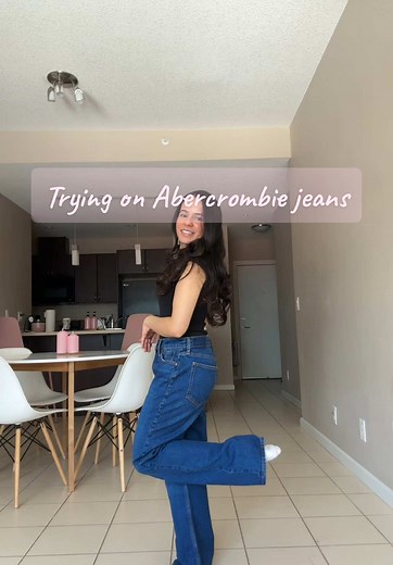 Guide for Petite Girls Choosing Abercrombie Jeans