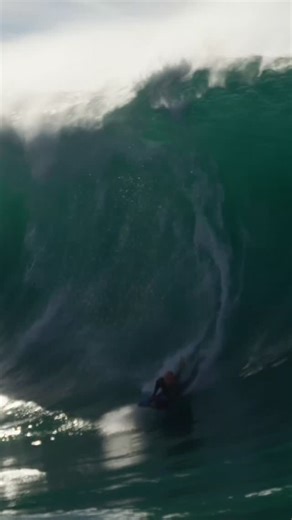 One of the hammers from Tension 11! 🔨 @stonee11 x @fox_in_soks 🎥 Premieres Sunday 7 Dec — FREE on YouTube (Link in bio) 🇦🇺 Perth — 5pm 🇦🇺 Sydney — 8pm 🇬🇧 UK — 9am 🇵🇹 Portugal — 9am 🇮🇨 Canary Islands — 9am 🇺🇸 NYC — 4am 🇧🇷 Brazil — 4am 🇿🇦 South Africa — 11am 🇯🇵 Japan — 6pm | Chris White Media