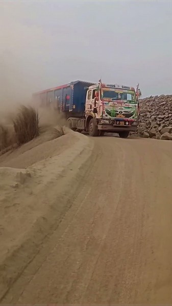 Respect for Truck Drivers 💯