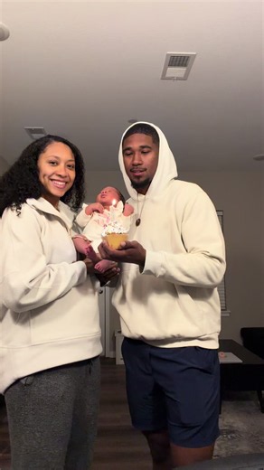 1 whole year of the most perfect little girl! I can’t believe how fast time flies! We love you so much baby girl! Happy 1st Birthday Arya!🥳🩷