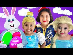 Easter Egg Hunt with Disney Princesses | Halloween Costumes and Toys