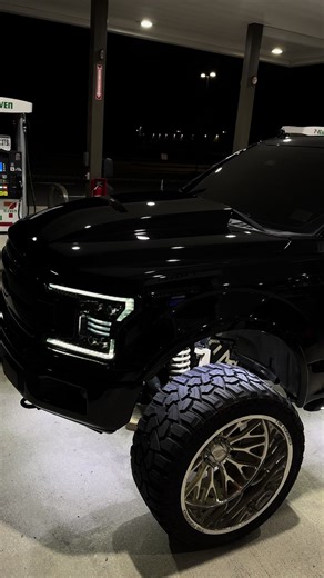 More chrome and tan #paisleyraedesigns | chrome