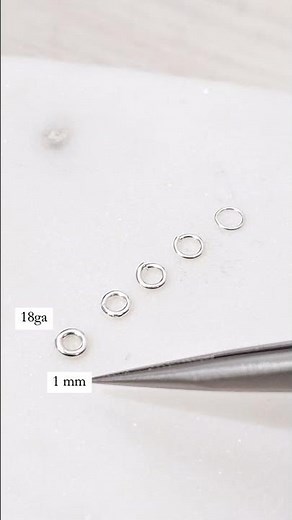 🤔⁠ Trying to choose the right jump ring? ⁠⚪️⁠⁠