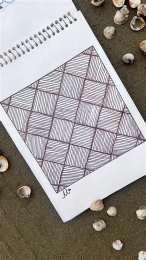 A moment of calm through hand-drawn patterns, finding calm in repetition. #artnet #netart #calm