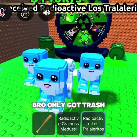 Bro got the first strawberry 🍓 elephant in escape the tsunami for brainrots 🍀 #shorts #viralvideo