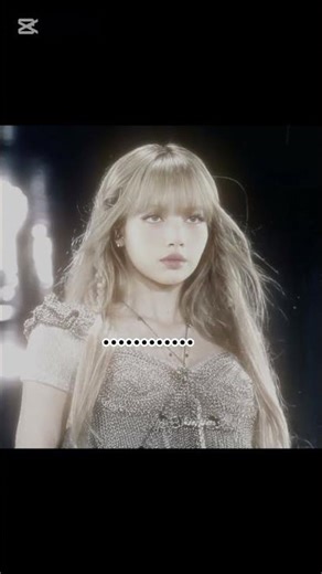 yes lisa made me blink🖤💗