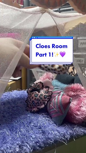 Decorating Cloes @bratz room! Part 1! Which piece of furniture did you like the most? 👀✨#bratz #bratzdoll #doll #dollhouse