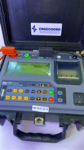 Dica de verificação do megohmetro. Aqui eu mostro pra vocês um procedimento para verificação da operação do megohmetro antes de levá-lo à campo, é um procedimento simples e rápido que ajuda a atestar o instrumento de medição antes de qualquer ensaio. Somos especialistas em subestações e ensaios elétricos. ⚠️Siga nosso perfil⚠️ #ensaioseletricos #subestação #altatensao #baixatensao #eletrica #eletricista #eletricistas #comissionamento #engenhariaeletrica #engenharia #eletricidade #boavistarr #ror