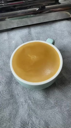 Waking up with this kind of coffee. It’s will be a new day fresh start #latteartchallenge #makingcoffee #latteart