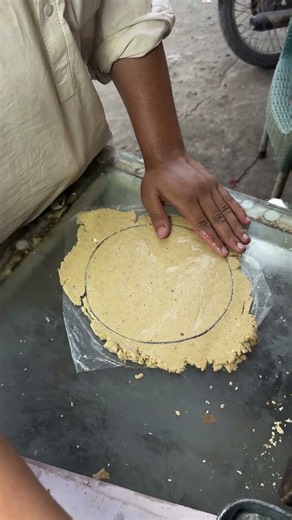 Exploring making of most unique sweet peanuts bread making technique