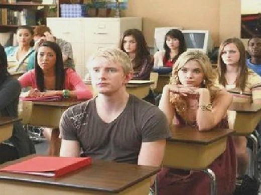 Pretty Little Liars Season 2 Episode 6