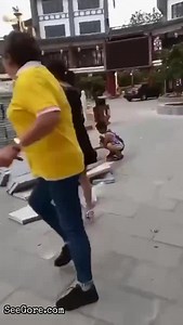 (Child Warning!) Little Boy Squashed by Hard Slabs