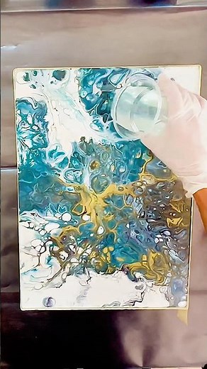 This Resin Pour Technique Creates Marble Perfection #ResinArt #MixedMedia