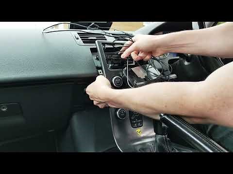ALG Performance Volvo P1 CarPlay / Android Auto Unit Installation Video. C30, S40, V50, C70