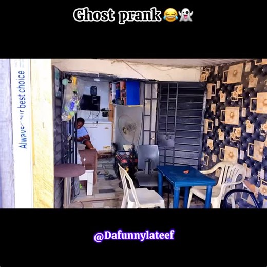 Funniest prank 😂 @mrmacaroni1 @mazitundeednut @gadafitundeednut @brodashaggi @brainjotter @tiwasavage @donjazzy | Dafunnylateef Comedy