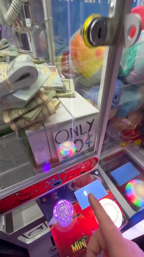 69K views · 757 reactions | How To Beat The Claw Machine Everytime  #clawmachine #arcade #hacks #lifehacks | TYE Arcade | Facebook