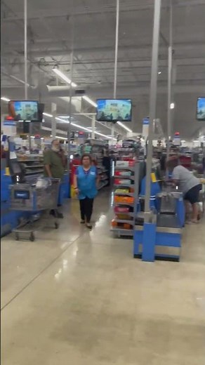 Disco@Walmart! Power outage due to sudden storm. Systems were down. Customers stranded for 40mins