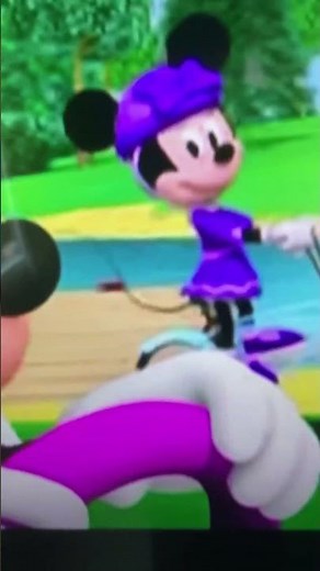 Minnie’s Bow Toons: Camp Minnie Theme Song