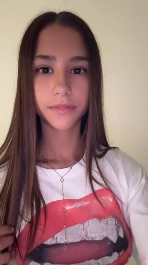 Lili Rose: Première Vidéo Officielle à Découvrir