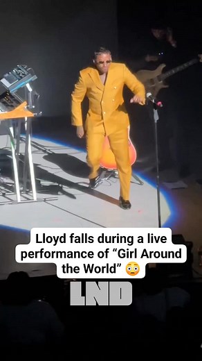 Lloyd falls during a live performance of “Girl Around the World” in Birmingham, Alabama 😳 He confirmed he's okay 🙏 | Live N' Direct Hip Hop