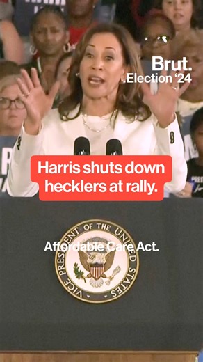 Kamala Harris was heckled by pro-Palestine activists at a rally in Detroit… This was her response. #2024election | Brut