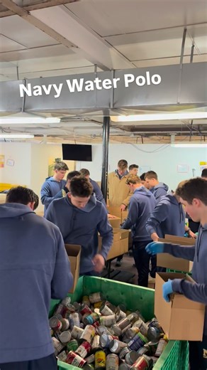 The guys working this morning at the Anne Arundel Food Bank. #NavyWaterPolo🇺🇸 | Navy Water Polo