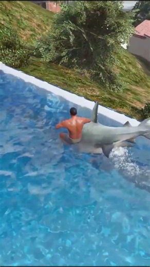 Shark in the Pool! Franklin’s Deadly Swim! 🦈😱 #gtav #viral #gta #gta5mods #gaming #levelupmaster