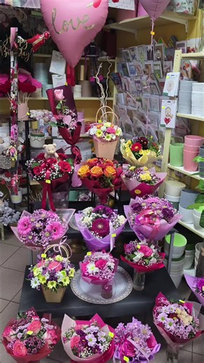 🌷 Dzień dobry w czwartek 😘 Zapraszamy do 18:30 ‼️🍥🍡 📍 HELIANTHUS | 📞 509 984 154 #czwartekzkwiatami #kwiaciarniaHelianthus #kwiatyGliwice