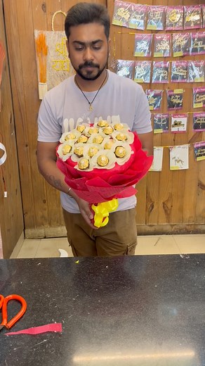 16K views · 176 reactions | #facebookreelsviral #creatorlife #creator #flowershopph #chocolate #bouquet #makingmemories #tutorial #crafts #DIY #floralartist #floralart #Odisha #blogger #blogger # #fypchallenge @highlight Facebook Facebook for Creators Following Love Facebook Gaming YouTube Odisha Tourism Everyone Products | Bajrangi Sourav Bhattacharya | Facebook