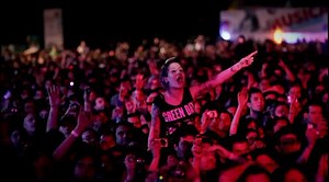 Green Day debut 15 new songs at surprise California show