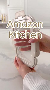 These stretch lid glass containers are great for when you have more produce or food than the container itself! #glasscontainer #amazonhome #kitchenfinds #togobox #container