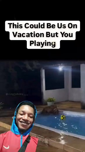 Guys this one shock me inside the swimming pool🤣🤣 | Emma Stone