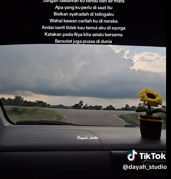 Lirik Mengharukan Nasyid: Panggilan kepada Sahabat