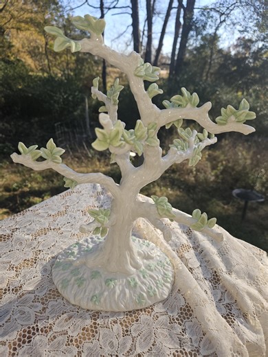 Lenox Fine China Tree to Decorate 2005 Luck of the Irish No Ornaments