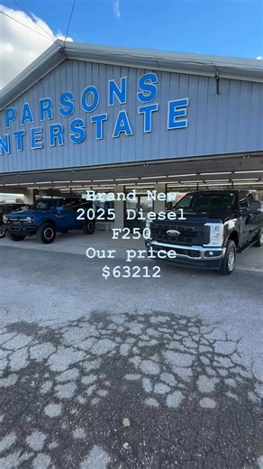 2025 Ford Diesel F250 XL chrome pkg, power rear slider, 3.31 locking diff, 120v outlet, tailgate step … our price $63212…. #ford #fordf250 #fordsuperduty #fordsuperdutydiesel #newvillepa #martinsburgwv #carlislepa #shippensburgpa #chambersburgpa #greencastlepa #hagerstownmd | Parsons Ford | Facebook