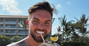Love Island star in angry rant after being mocked for 'horrendous' £6k veneers
