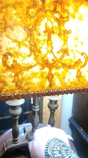 The BEST Antique Mica Shade Desk Lamp #antique #home #decor #shopping #challenge
