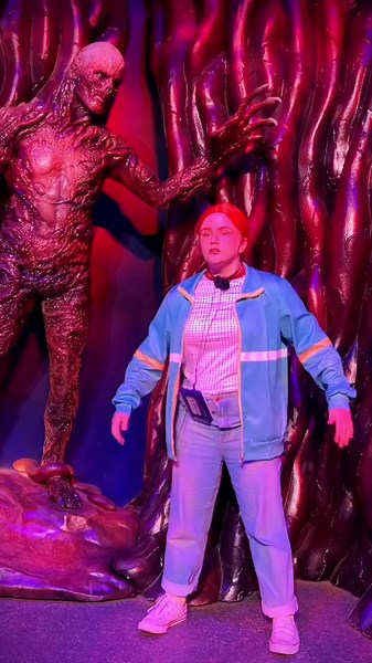 The clock is ticking and something is stirring in the Upside Down 💥 Full video TOMORROW @Mad 🏳️‍🌈 #StrangerThingsExperience #StrangerThings #Netflix #Fever