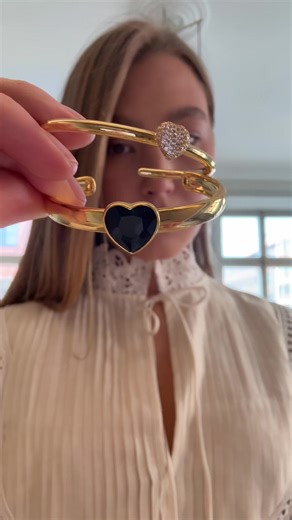 A stylish combination! Eternal Love Vanity Cuff Black Crystal and Timeless Eternal Love Heart CuffRock Crystal paired with a Timeless Chunky Ring Black Spinel 🖤✨ #charlottebondesthlm #stylish #timeless #jewelryinspo #jewelrytok