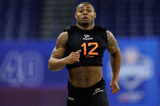 How tall is Jarquez Hunter? - Height, Weight and More