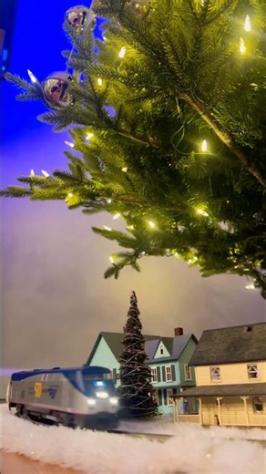 HO Scale Amtrak P42 Amfleet Christmas Tree Train #amtrak #railway #train #nj #christmas #holiday #fy