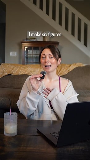 mckenzie mack on Instagram: "If you want to increase your income, my advice is to focus on your 9-5 first. You’re already spending the majority of your time there so it makes sense to work towards increasing your income during the times already dedicated to work, and then focus on a side hustle after. Plus, chances are that you will learn a lot of valuable skills along the way that can help you earn more in a side hustle or business!"