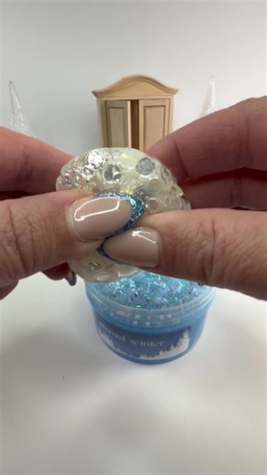 Eternal Winter: A Captivating Slime Experience